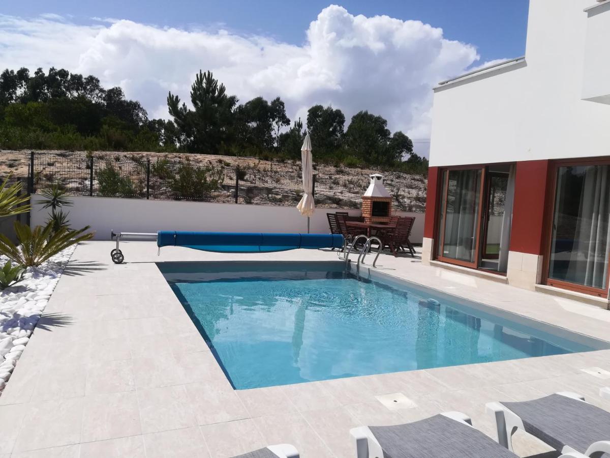 Dalagoa Charm Pool *